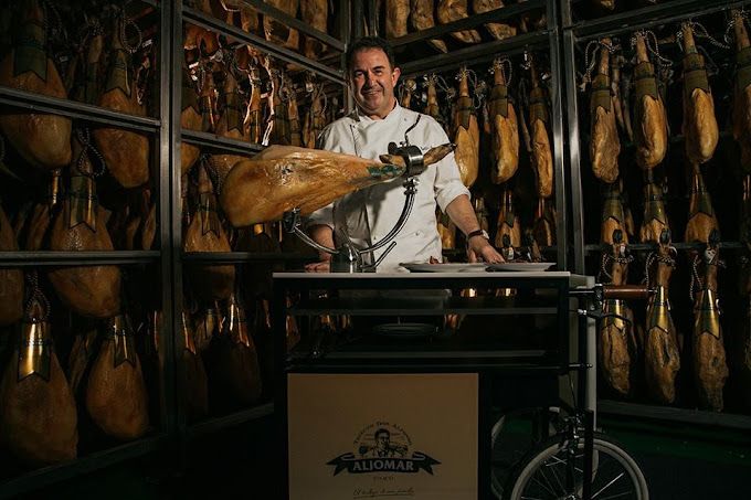 Jamón Ibérico: Todo lo que Debes Saber sobre el Tesoro Gastronómico de España 3 jamón ibérico Aljomar La Salmantina